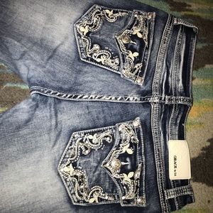 Grace in La bootcut jeans
